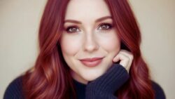 Goodbye Hair Dyes: The Viral Grey Hair Trend Making Natural Coverage Look Youthful Again