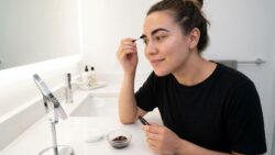 At Home Eyebrow Tinting Methods Create Soft Defined Brows With Minimal Effort
