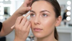 Awake Look Hack: The Eyebrow Trick Makeup Artists Use for Instant Freshness